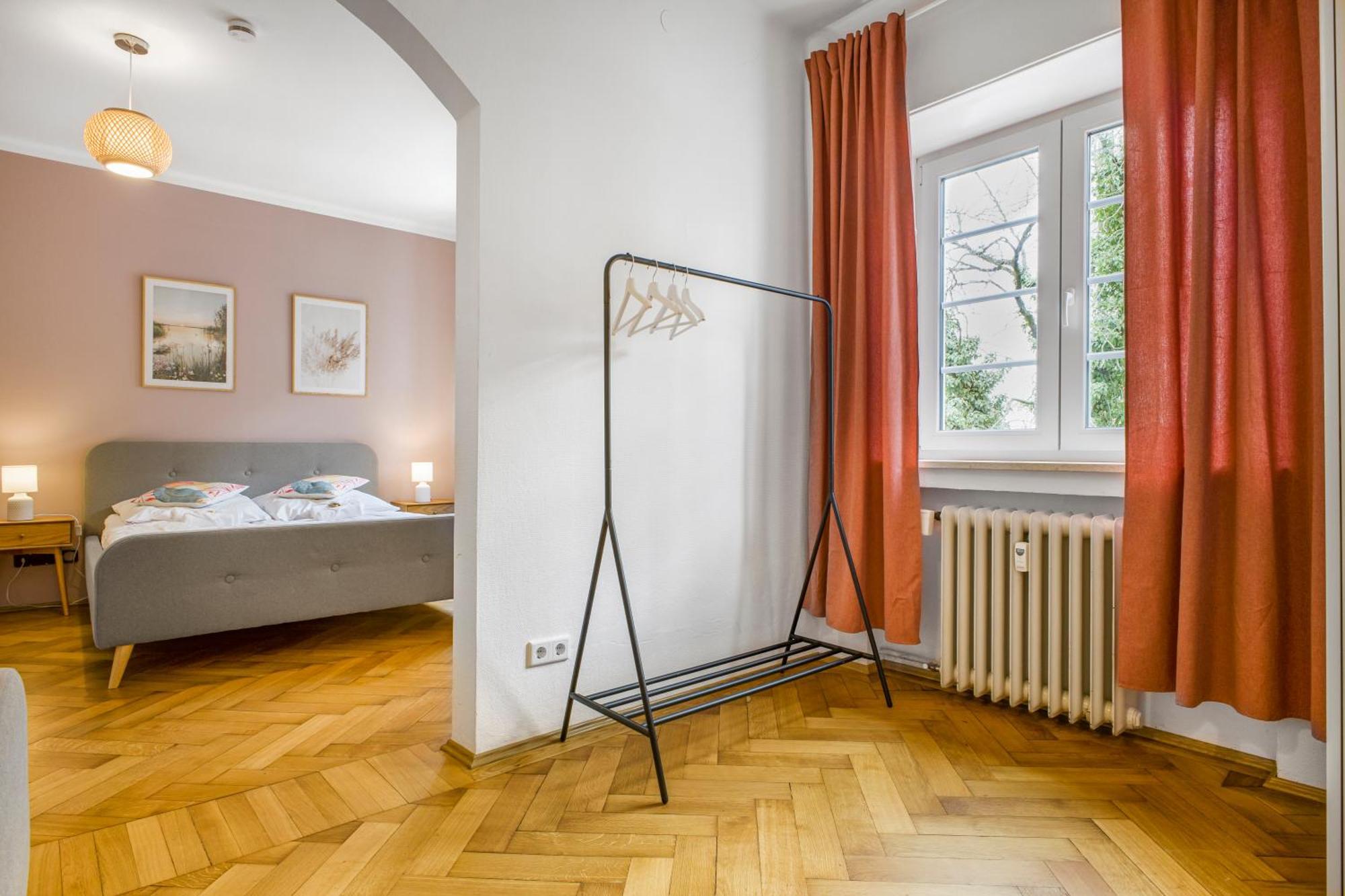 Ferienwohnung FAWAY: Nähe Audi&Bhf - Parken - Küche - Netflix Ingolstadt Exterior foto